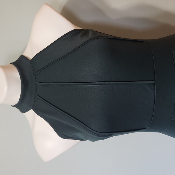 Dark green Halter Top gown - Picture 2 of 13